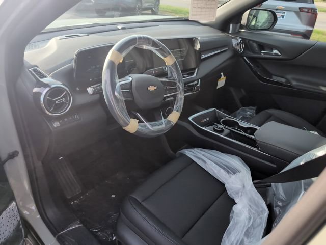 New 2026 Chevrolet Equinox LT w/ Convenience Package II image 12