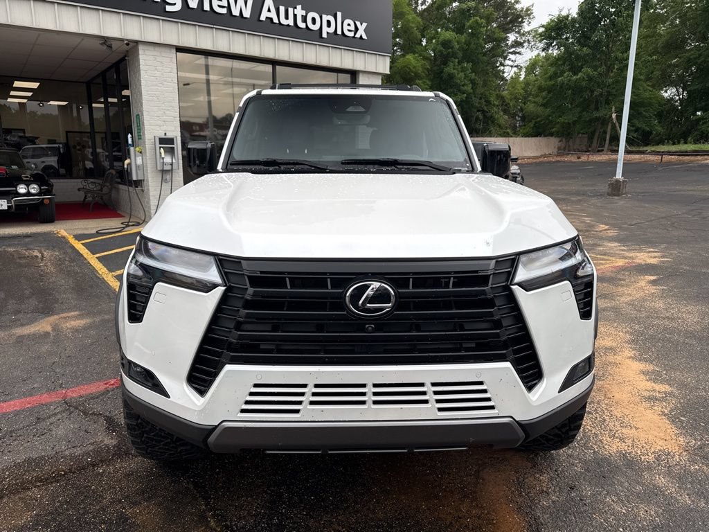 Used 2025 Lexus GX 550 AWD/4WD image 3