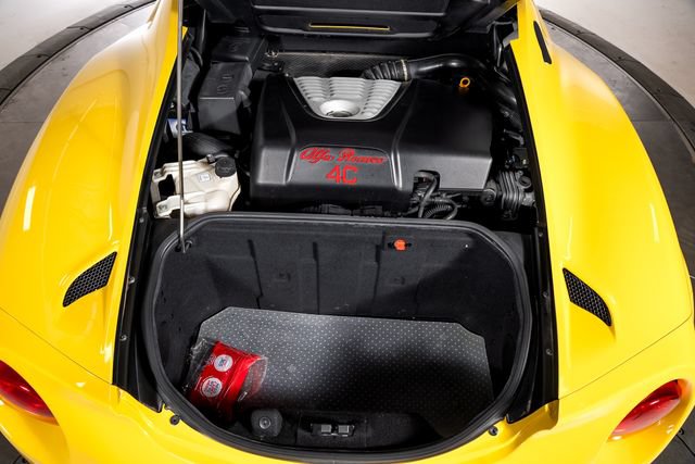 Used 2016 Alfa Romeo 4C Spider w/ Spider Track Package 4 RWD image 5