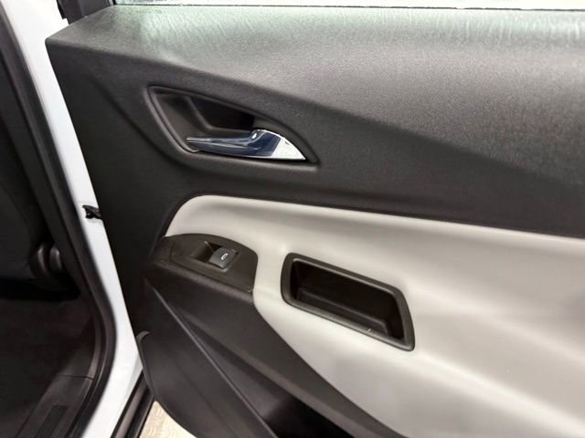 Used 2022 Chevrolet Equinox LS w/ LPO, Cargo Package image 26
