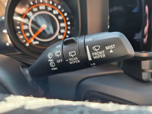 New 2026 Jeep Wrangler Unlimited Sahara w/ Whitecap Package AWD/4WD image 31