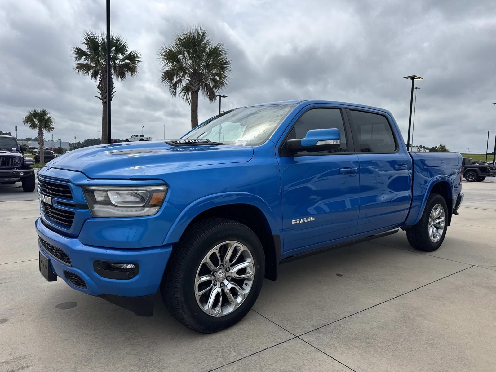 Used 2022 RAM 1500 Laramie AWD/4WD image 3