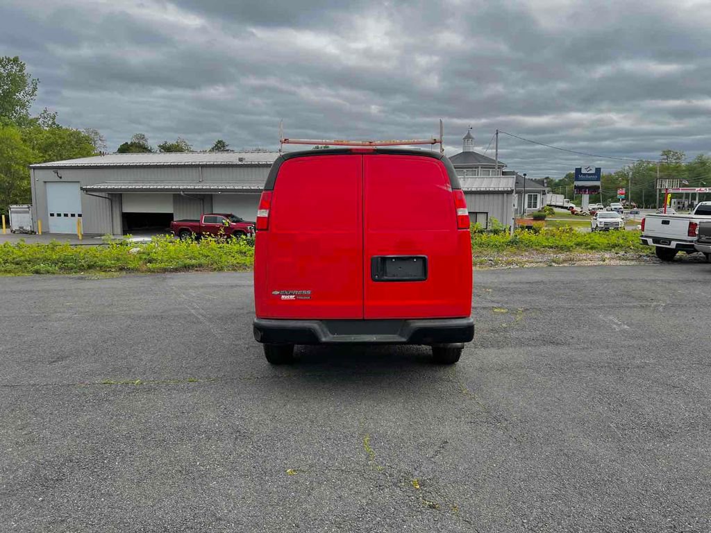 Used 2016 Chevrolet Express 2500 Work Van image 6