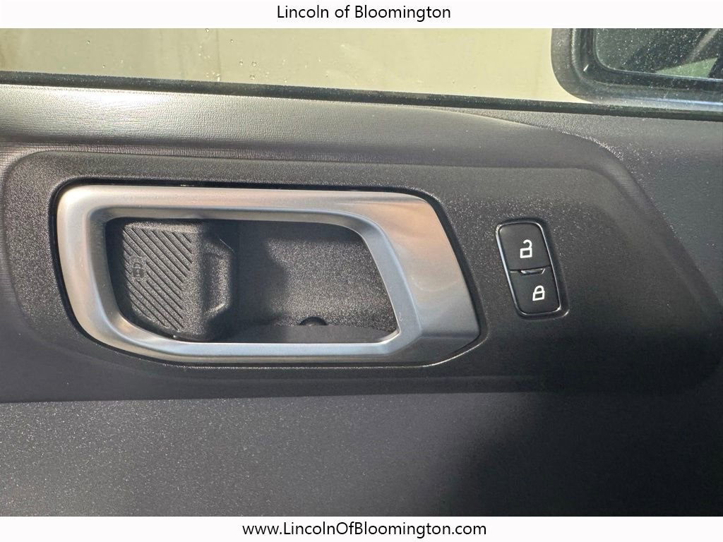 Used 2025 Ford Bronco Outer Banks AWD/4WD image 38