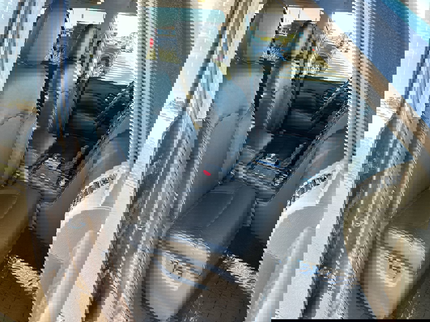 Used 2024 INFINITI QX80 Luxe image 27