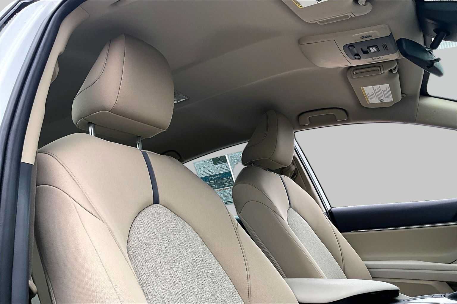 Used 2024 Toyota Camry LE FWD image 22