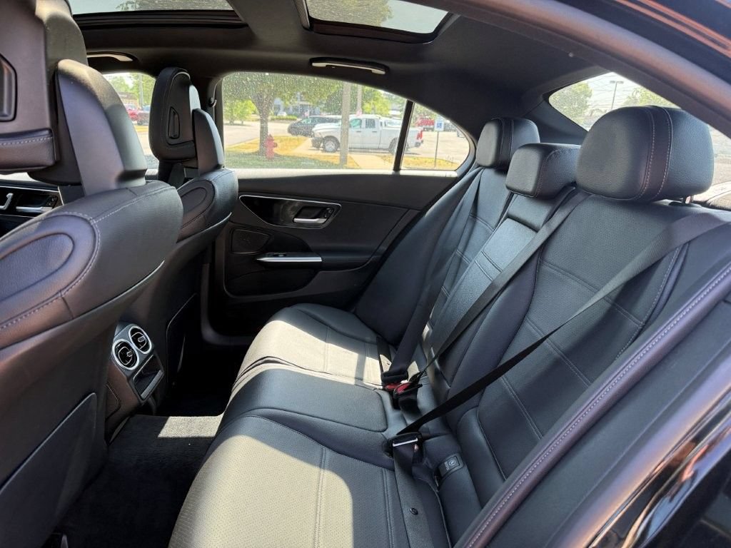 Used 2024 Mercedes-Benz C 300 Sedan image 15