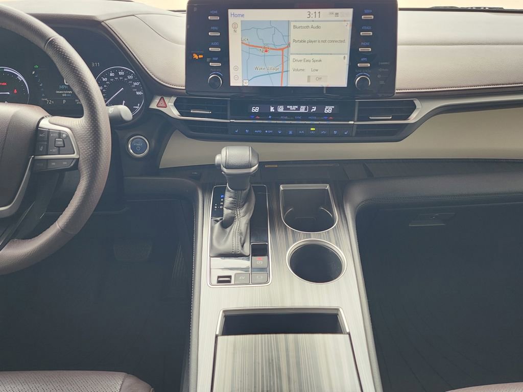 Used 2022 Toyota Sienna Platinum FWD image 12