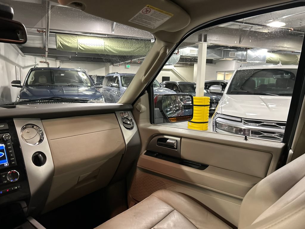 Used 2013 Ford Expedition EL Limited AWD/4WD image 26