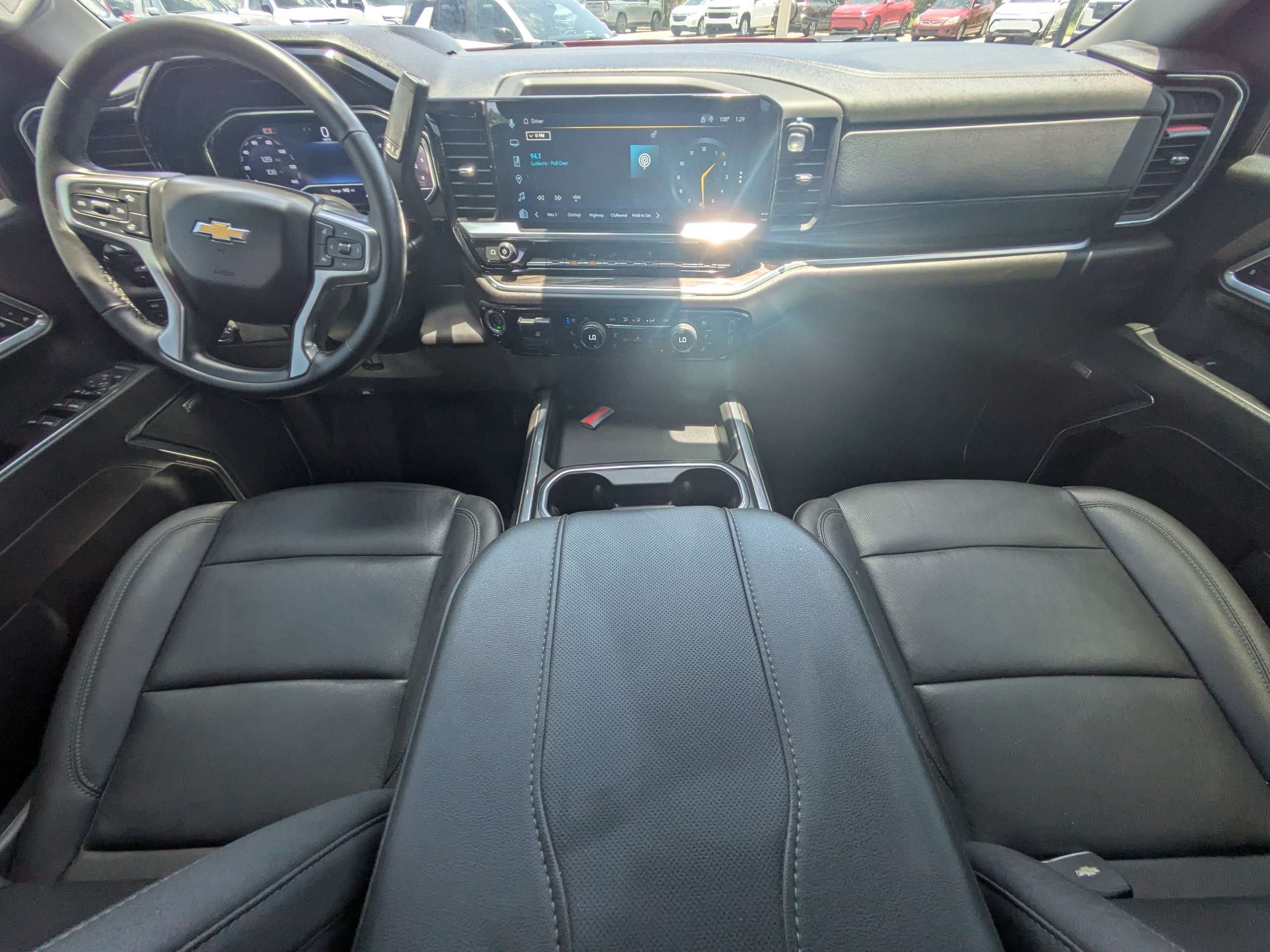 Used 2024 Chevrolet Silverado 2500 LTZ w/ LTZ Premium Package AWD/4WD image 14