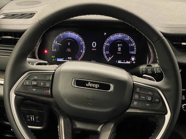 New 2026 Jeep Grand Cherokee Altitude image 17