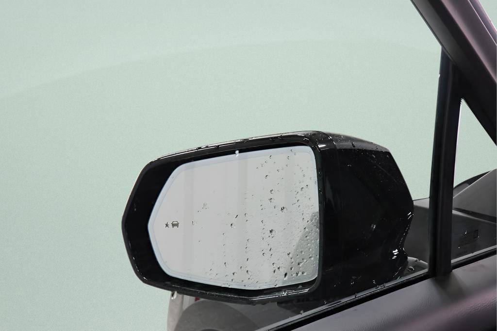 Used 2025 Chevrolet Blazer RS FWD image 23