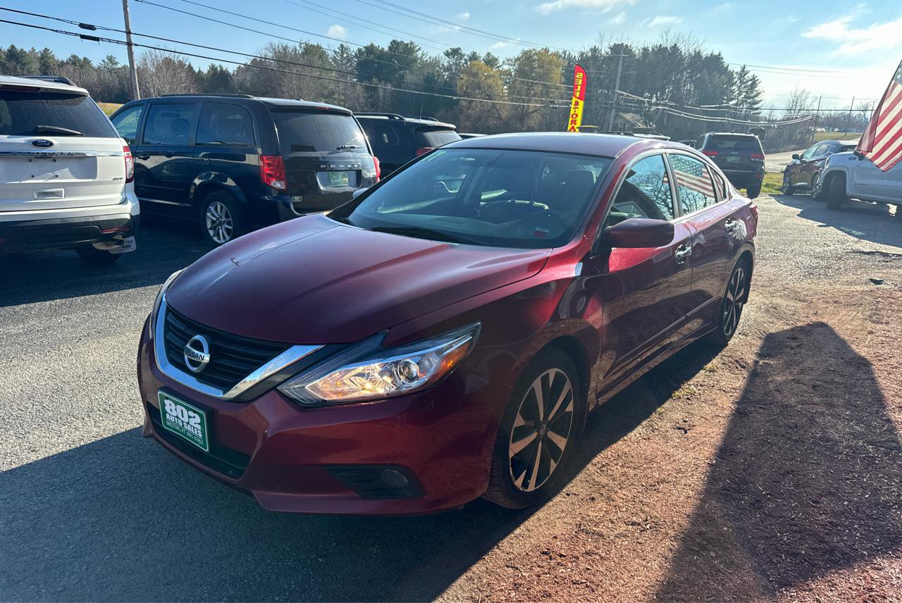Used 2018 Nissan Altima 2.5 SR FWD image 3