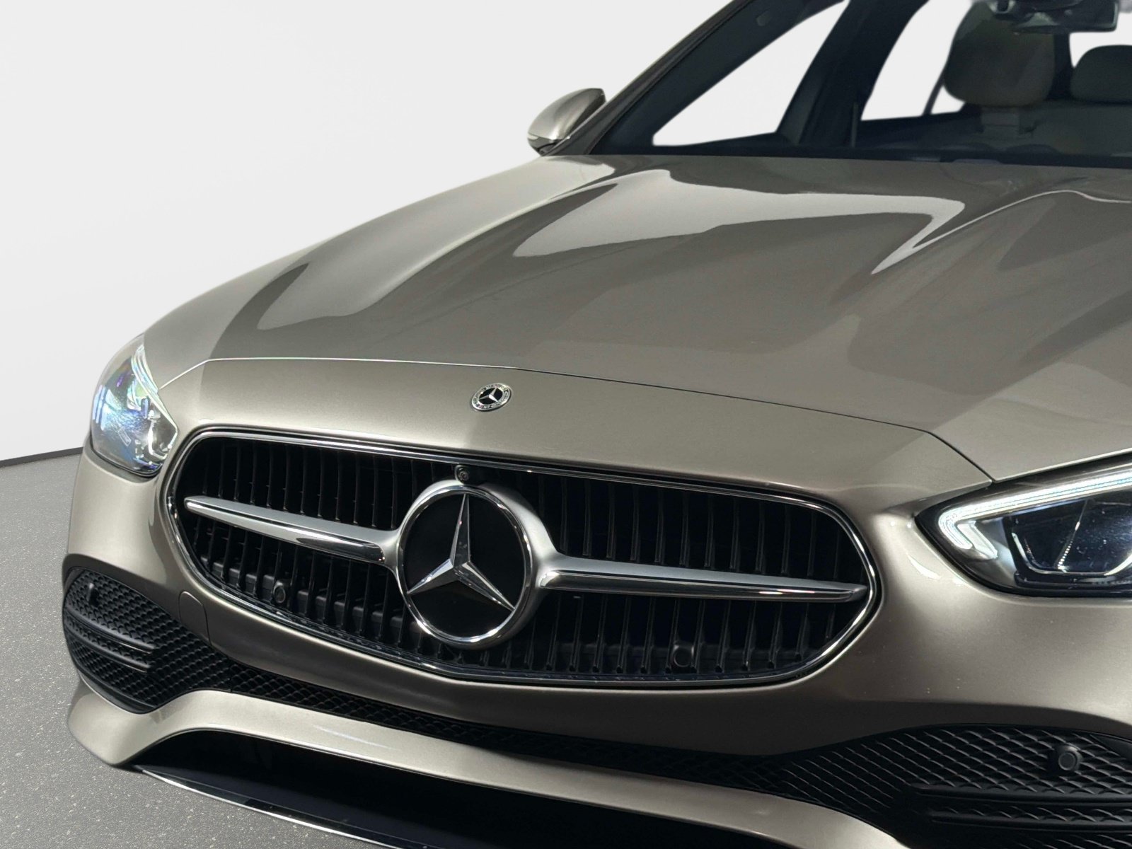 Used 2022 Mercedes-Benz C 300 Sedan image 11
