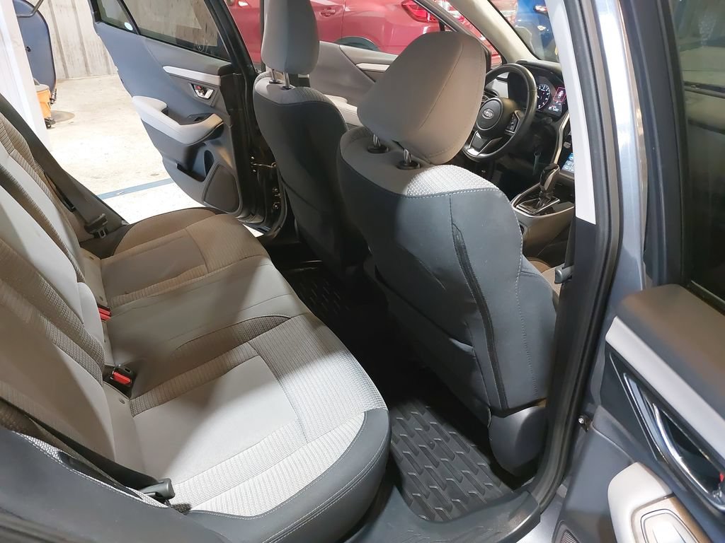 Used 2024 Subaru Outback Premium AWD/4WD image 11