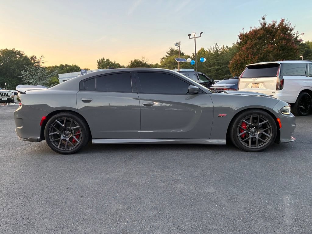 Used 2018 Dodge Charger R/T Scat Pack RWD image 8