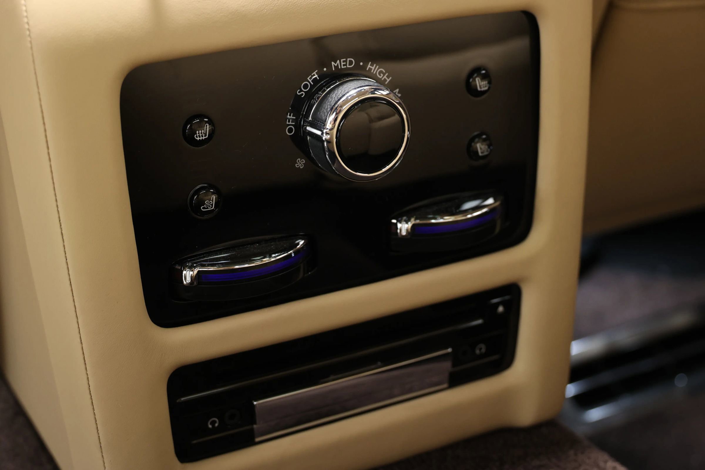 Used 2022 Rolls-Royce Ghost w/ Ghost Package AWD/4WD image 76