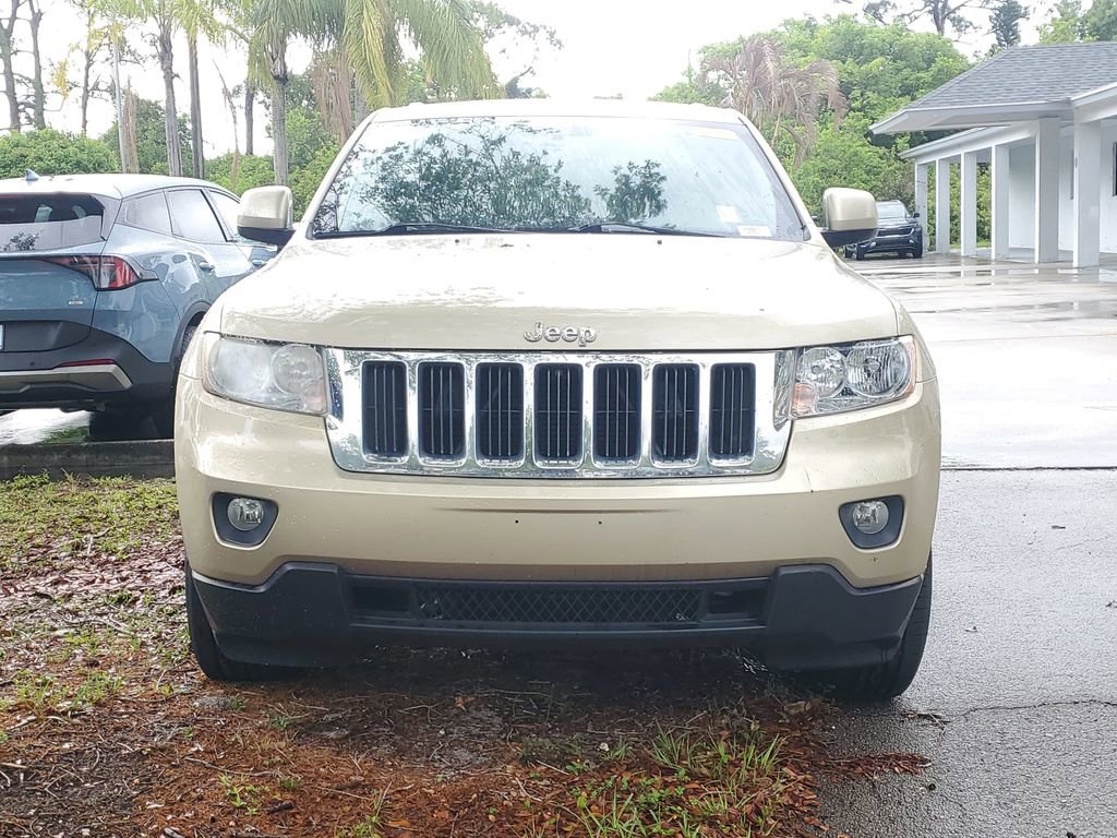Used 2012 Jeep Grand Cherokee Laredo image 2