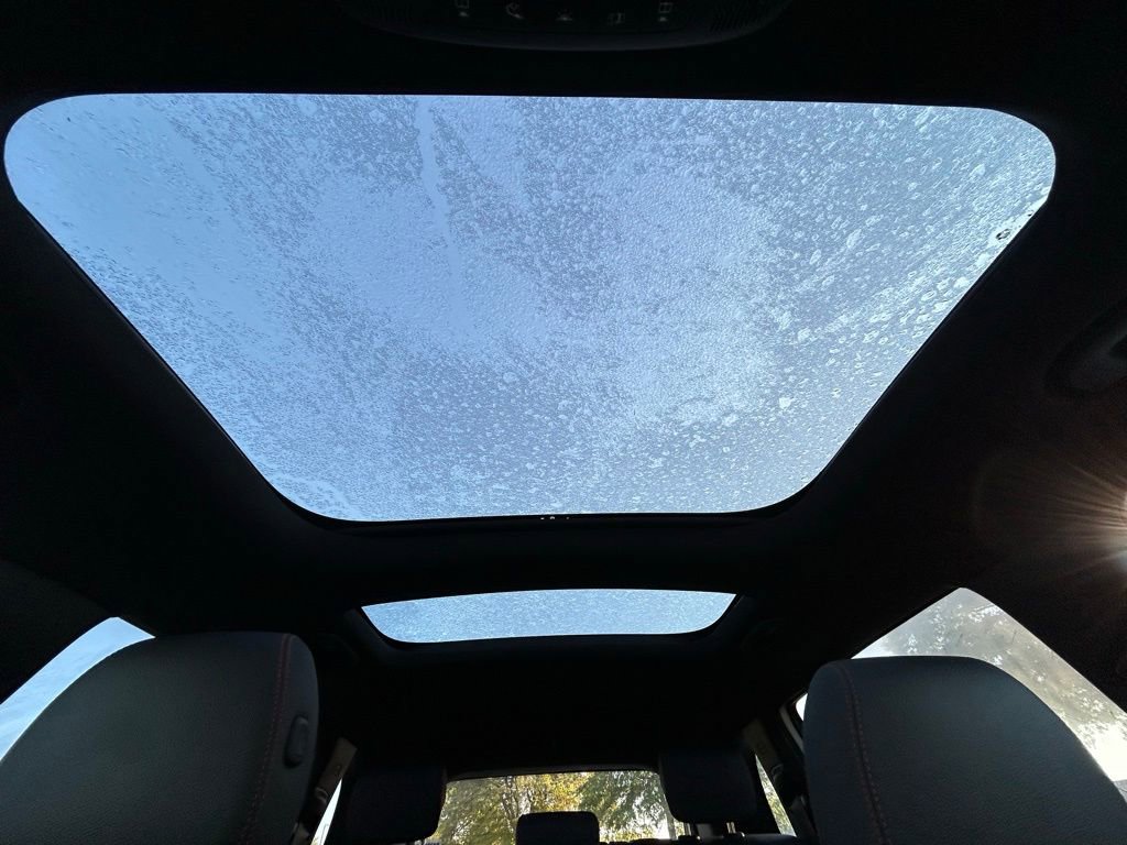 Used 2024 Mercedes-Benz GLB 250 image 29