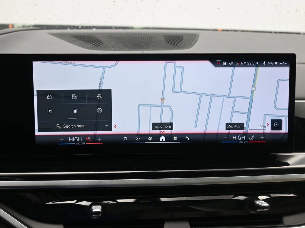 Used 2025 BMW X7 M60i image 19