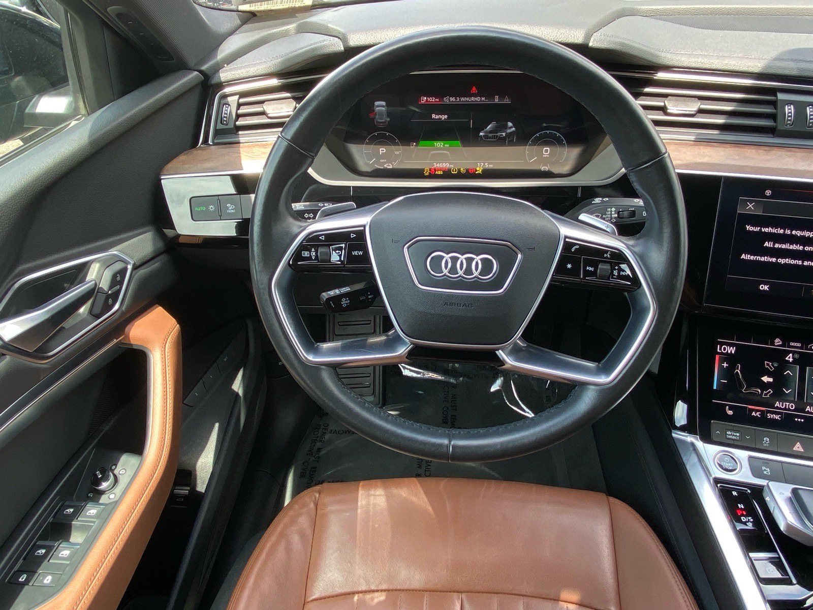 Used 2022 Audi e-tron Premium w/ Convenience Plus Package AWD/4WD image 6