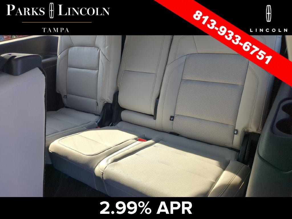 Certified 2025 Lincoln Navigator Reserve AWD/4WD image 17