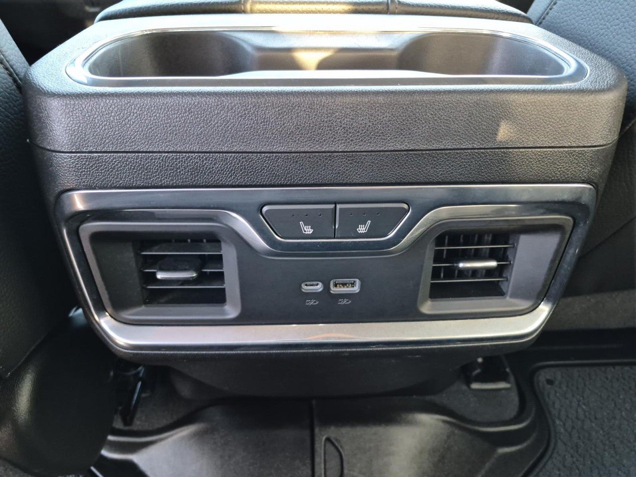 Certified 2024 GMC Sierra 2500 Denali w/ Denali Reserve Package AWD/4WD image 14