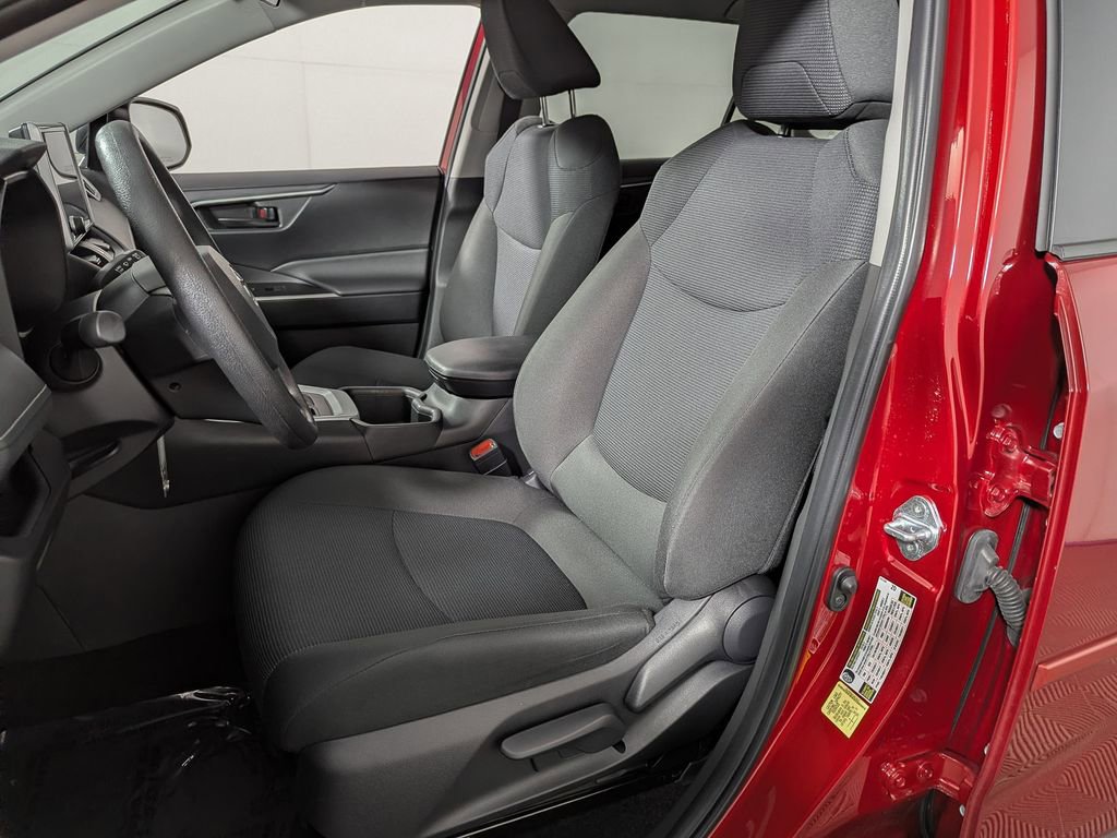 Certified 2025 Toyota RAV4 LE image 18