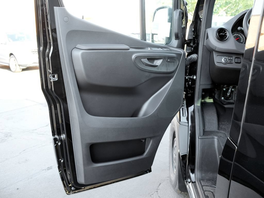 New 2026 Mercedes-Benz Sprinter 2500 image 11
