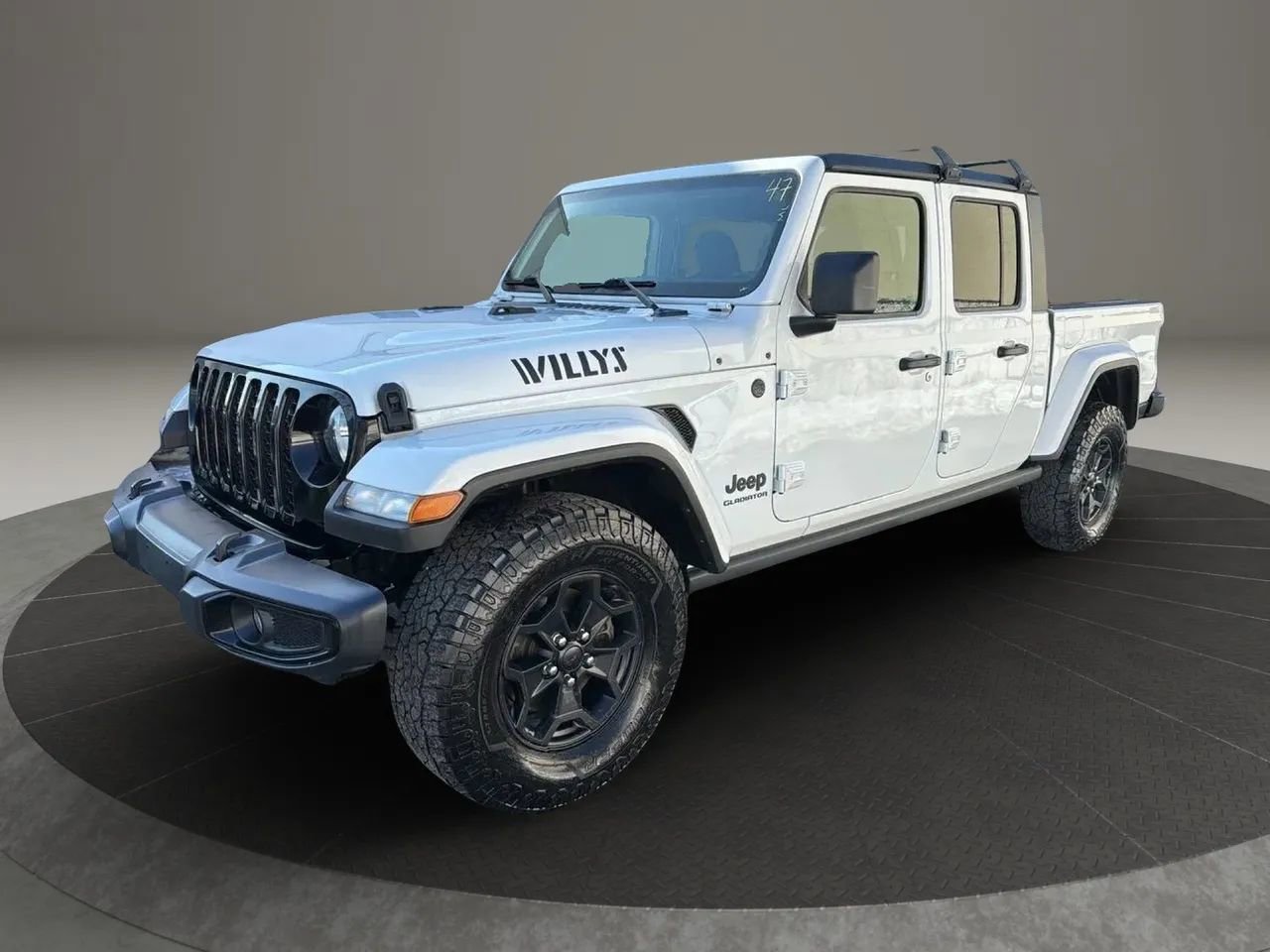Used 2021 Jeep Gladiator Sport AWD/4WD image 1