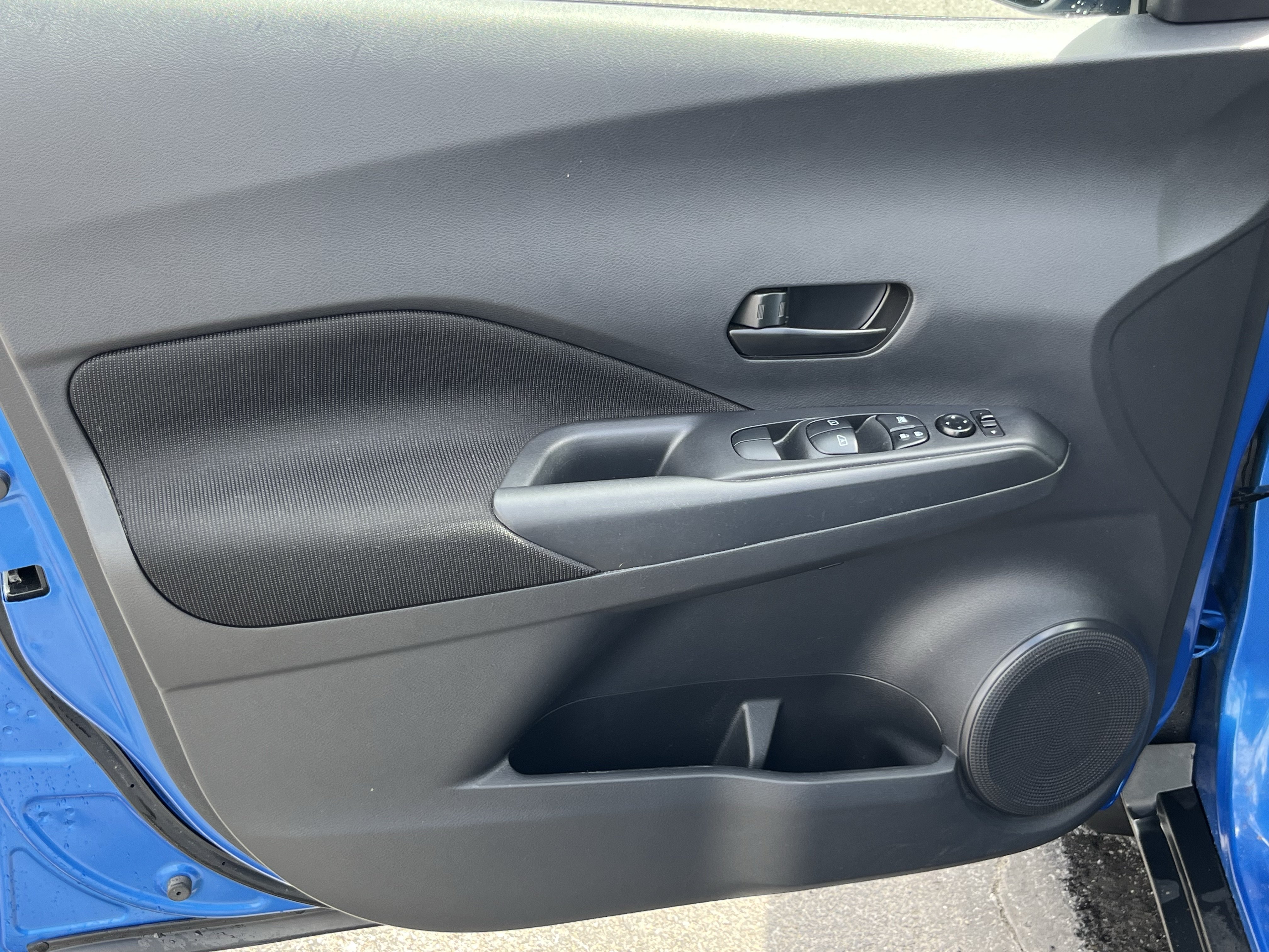 Used 2022 Nissan Kicks S w/ Interior Electronics Package FWD image 20