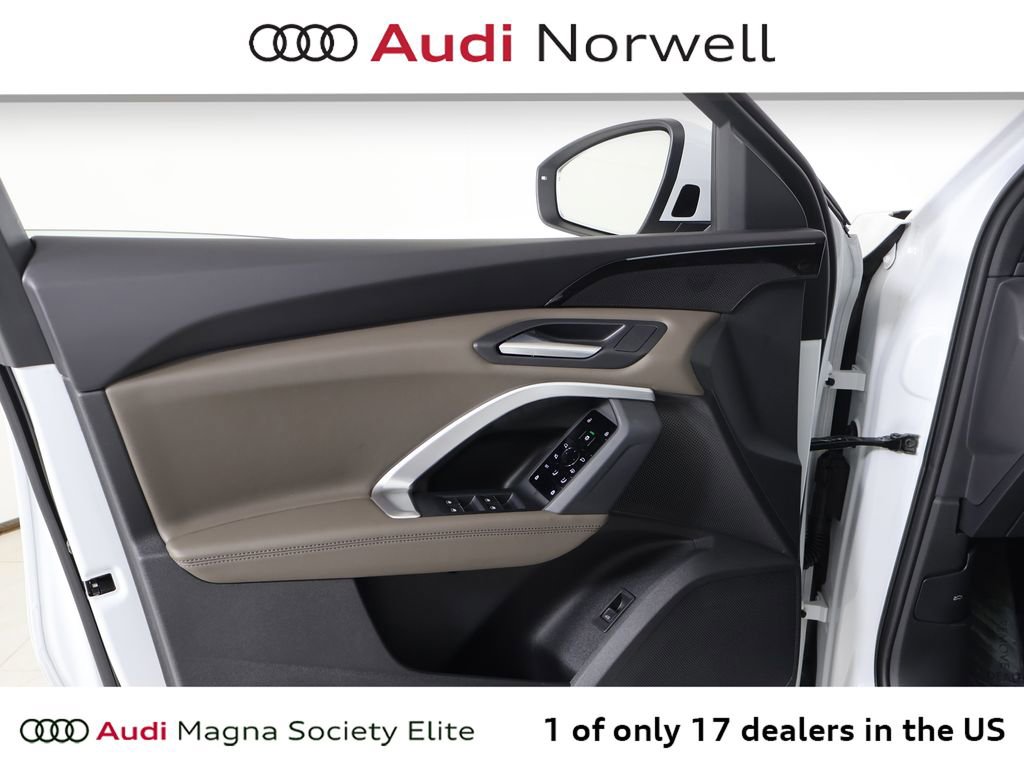 Used 2025 Audi Q5 2.0T Premium w/ Convenience Package image 22