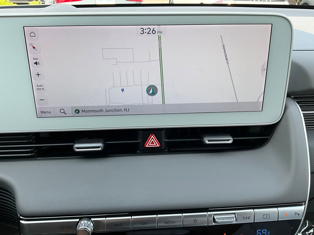 Used 2024 Hyundai Ioniq 5 Limited image 35