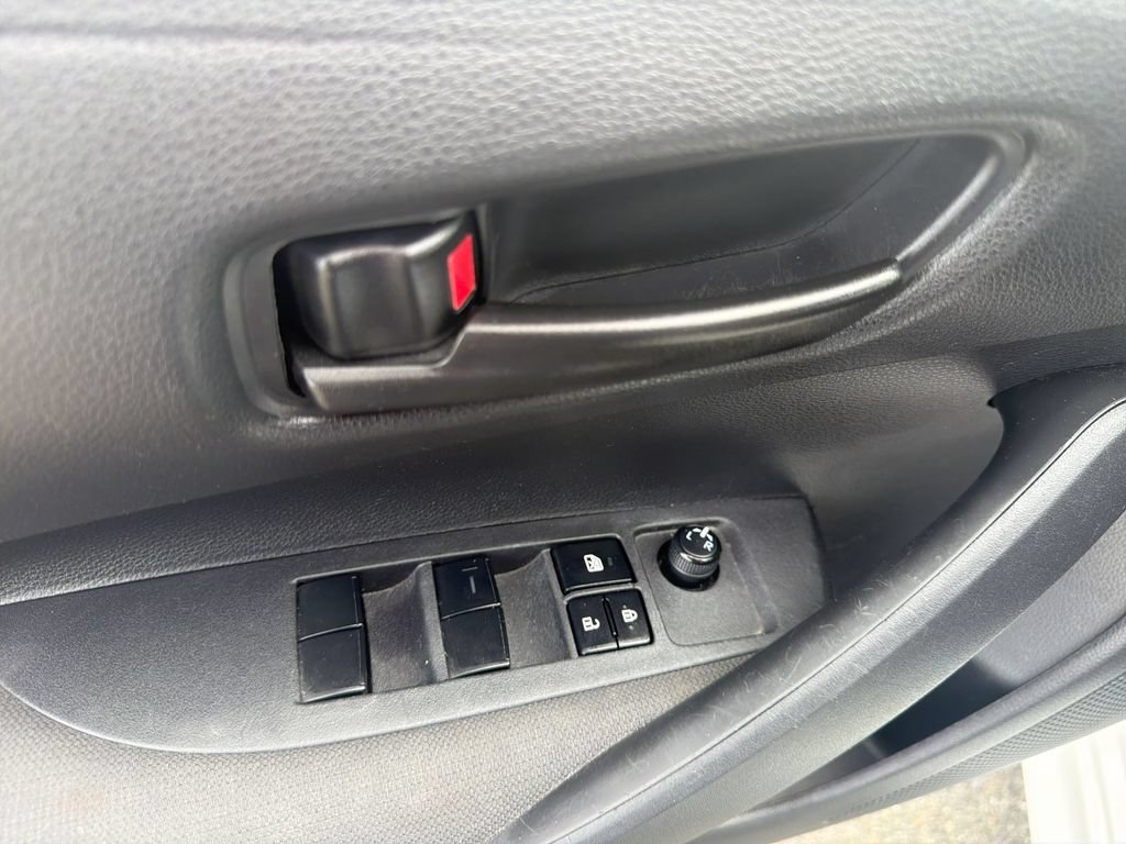 Used 2024 Toyota Corolla LE FWD image 15