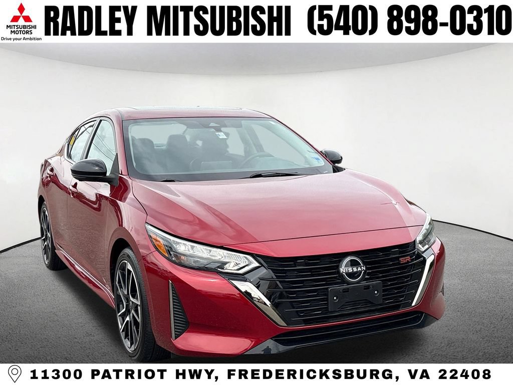 Used 2025 Nissan Sentra SR w/ SR Premium Package FWD image 21