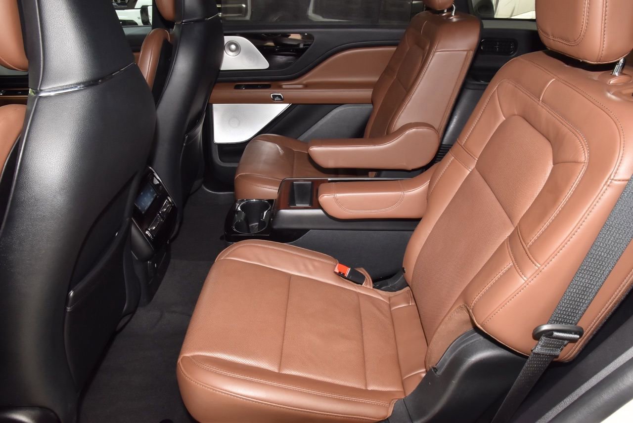 Used 2022 Lincoln Aviator Reserve w/ Equipment Group 201A image 14