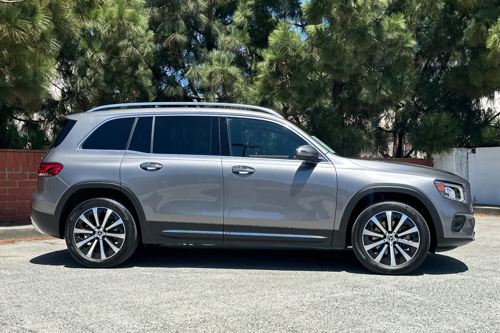 Certified 2022 Mercedes-Benz GLB 250 4MATIC image 3
