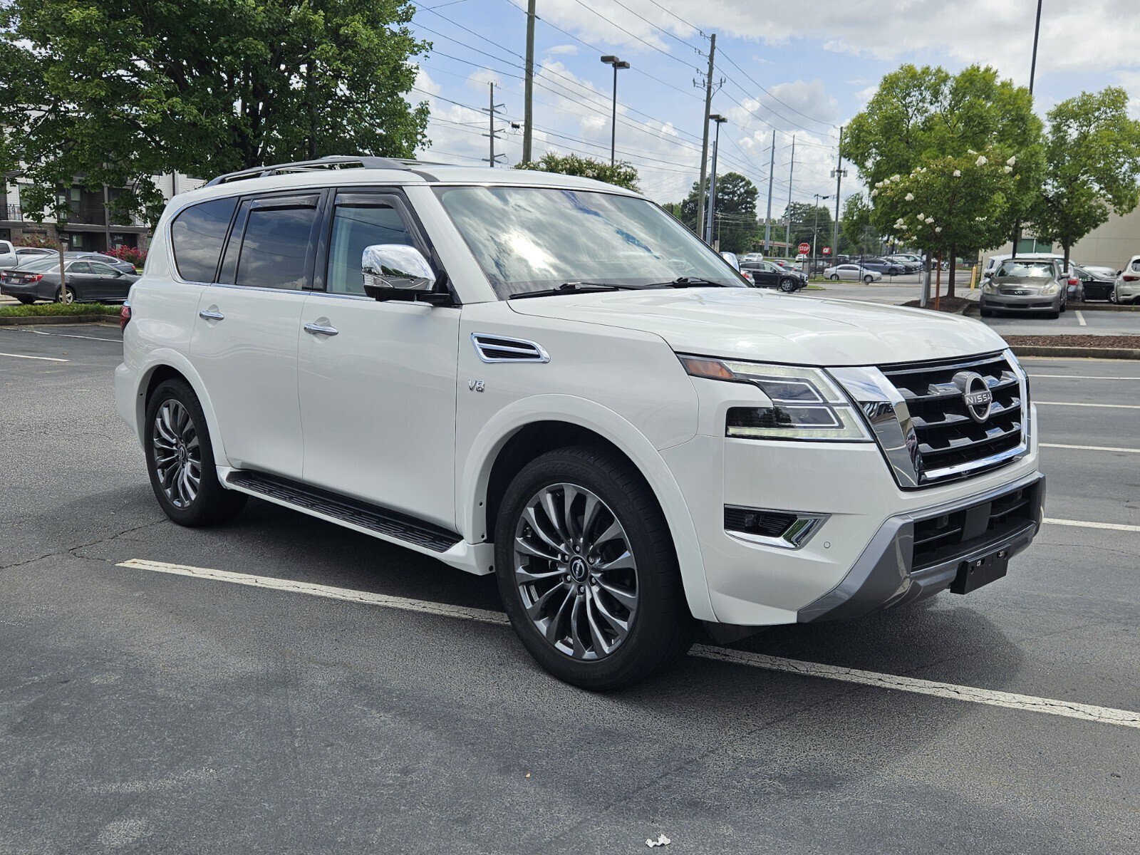 Used 2021 Nissan Armada Platinum w/ Captain's Chairs Package RWD image 4