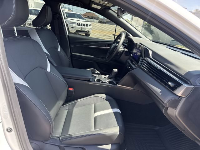 Used 2026 Toyota Camry SE w/ Convenience Package FWD image 26