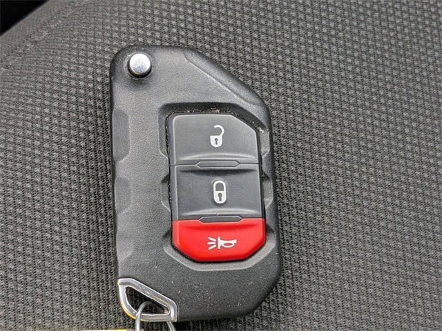 Used 2021 Jeep Wrangler Sport S image 27