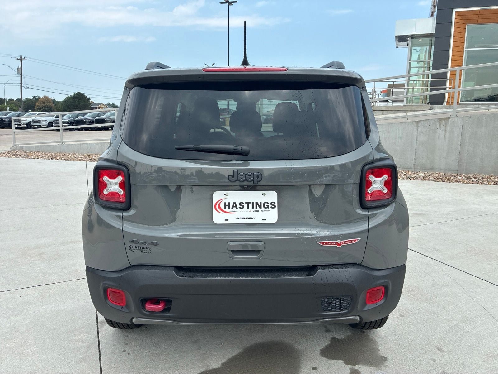 Used 2022 Jeep Renegade Trailhawk AWD/4WD image 4