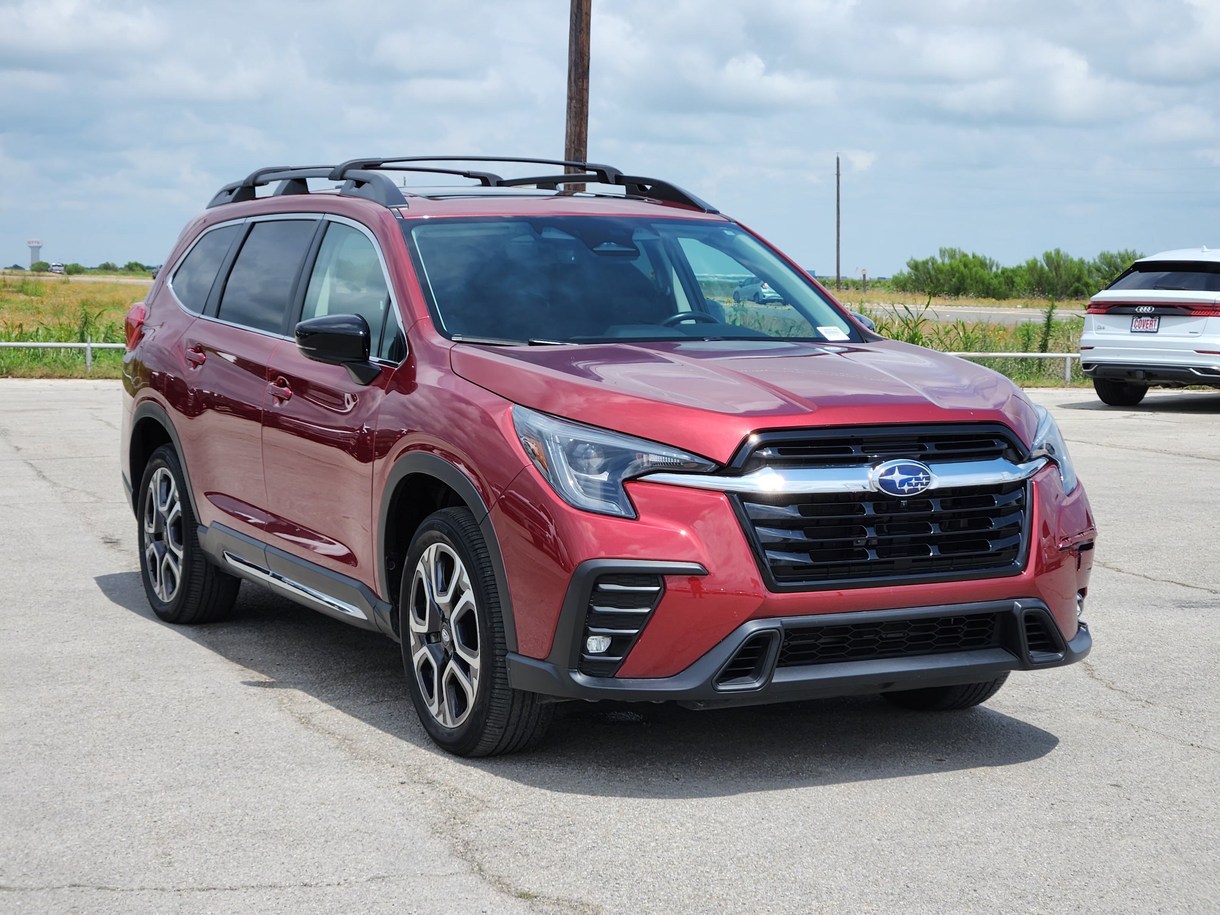 Used 2024 Subaru Ascent Limited w/ Technology Package AWD/4WD image 3