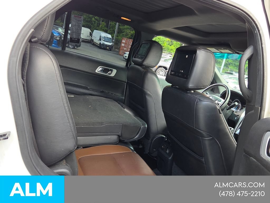 Used 2015 Ford Explorer Limited w/ Equipment Group 301A AWD/4WD image 16