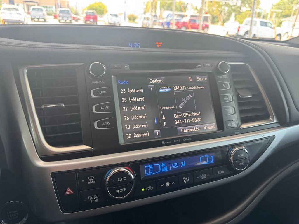 Used 2019 Toyota Highlander XLE FWD image 10