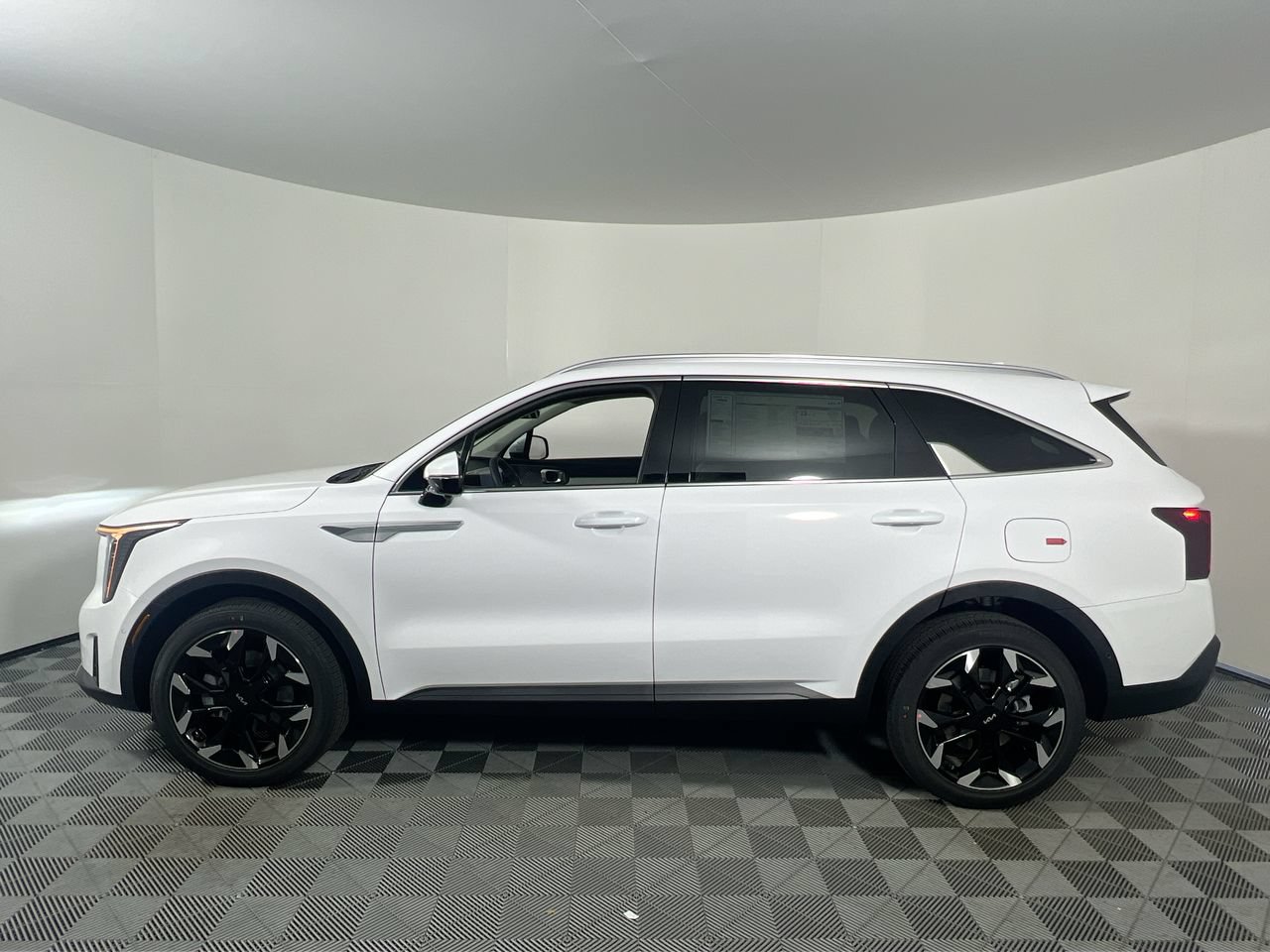 New 2026 Kia Sorento SX FWD image 7