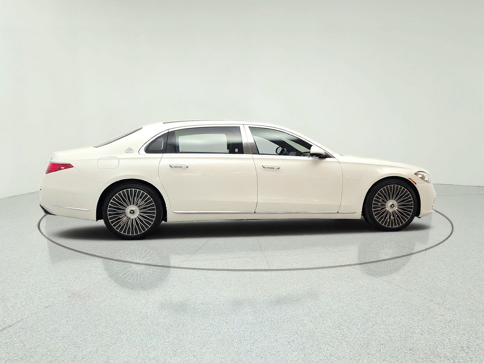 Used 2022 Mercedes-Benz Maybach S 580 4MATIC image 4