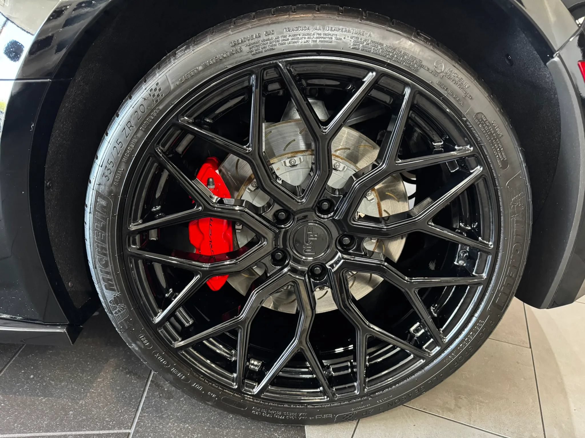 Used 2015 Chevrolet Corvette Z06 w/ 3LZ Preferred Equipment Group RWD image 41