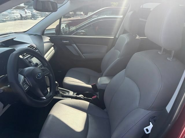 Used 2015 Subaru Forester 2.5i Touring w/ Eyesight & Navigation System AWD/4WD image 3