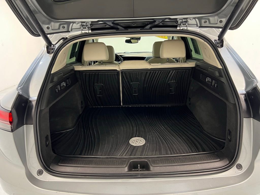 Used 2023 Buick Envision Preferred image 28