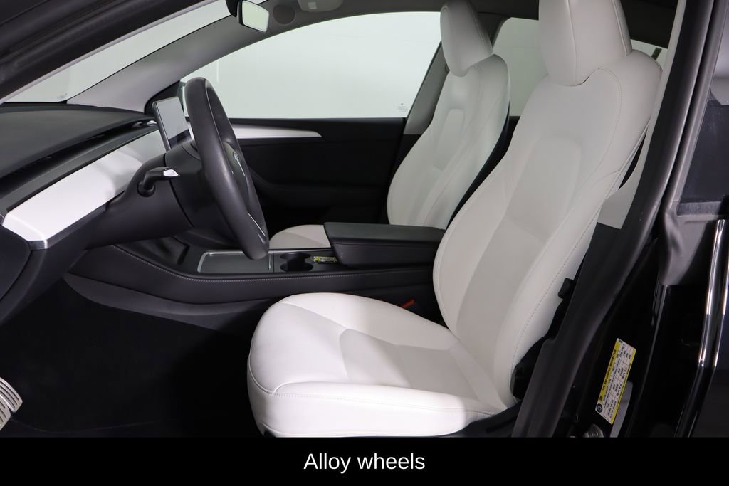 Used 2023 Tesla Model Y Performance AWD/4WD image 13